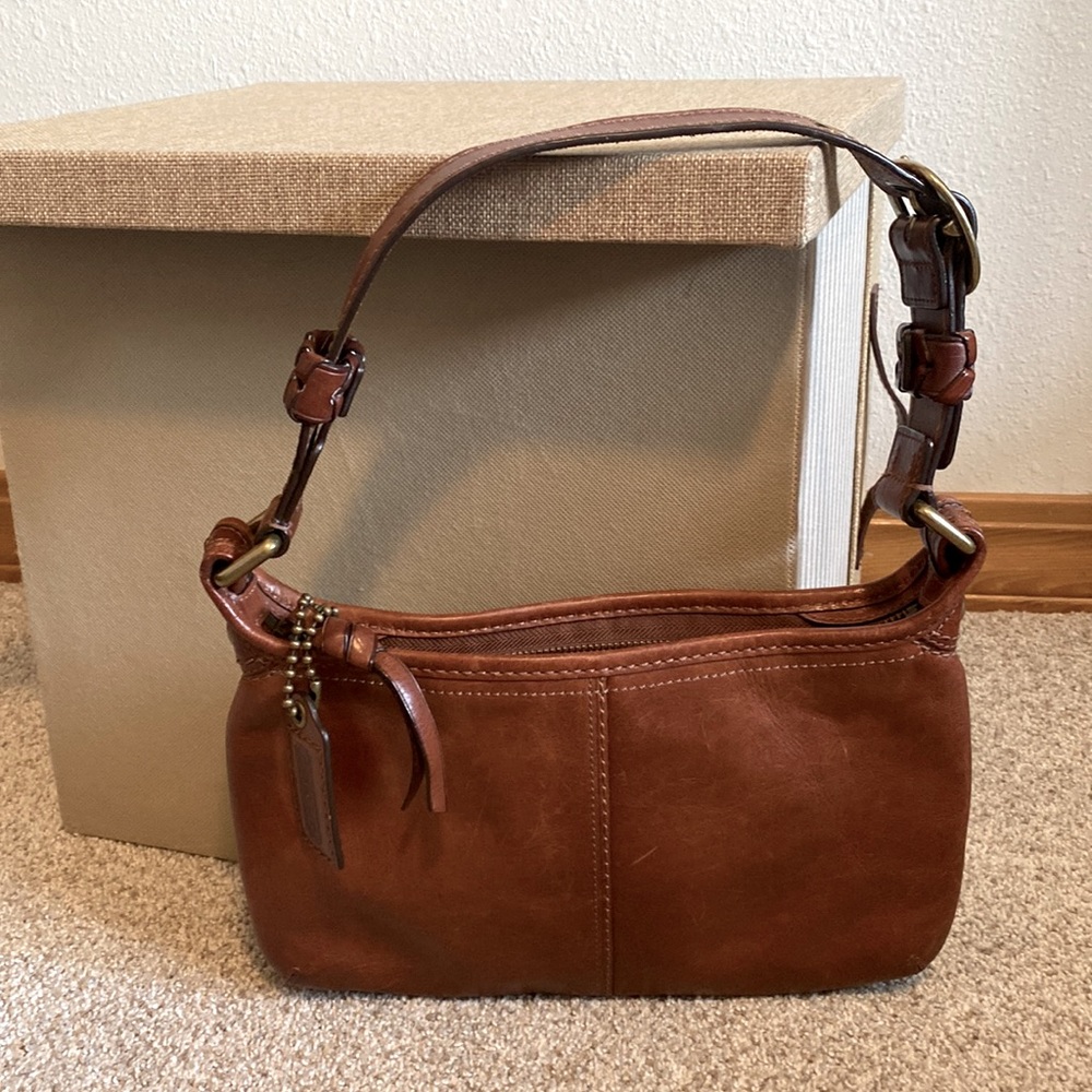 Coach brown leather shoulder bag